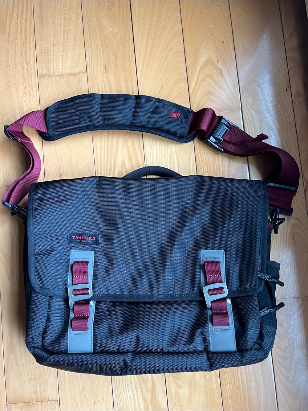 Timbuk2 Black Messenger Bag with Maroon Accents